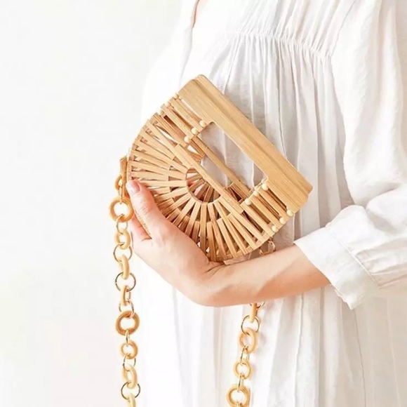 Gorgeous Dolls Mini Bamboo Fanny Purse - Picture 4 of 4